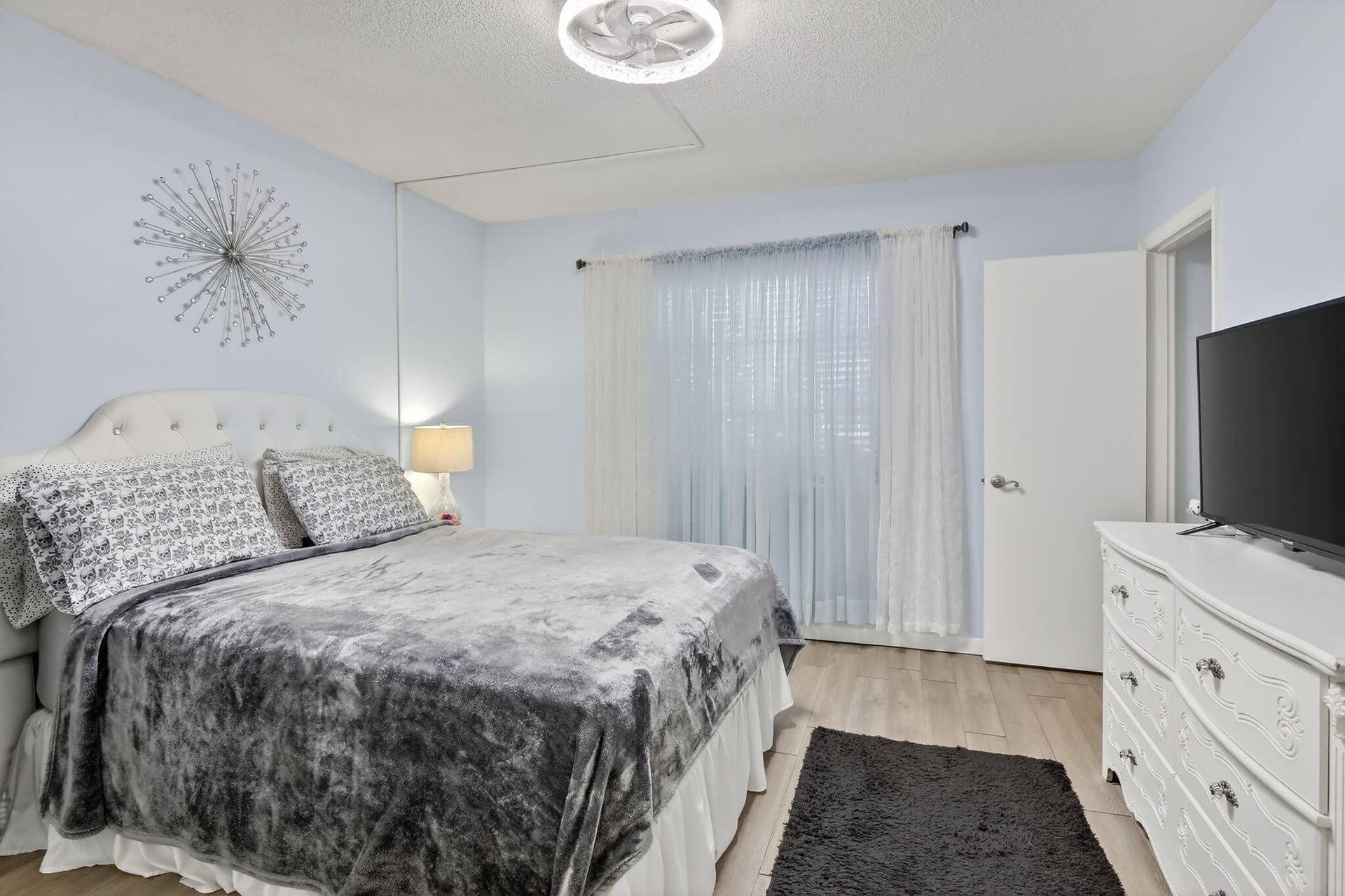 2424 SE 17th Street, #208b, Fort Lauderdale, FL 33316 18-web-or-mls-_A7A7672