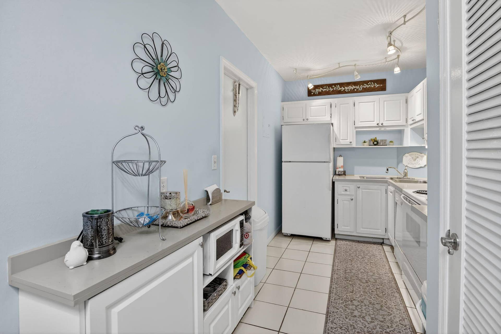 2424 SE 17th Street, #208b, Fort Lauderdale, FL 33316 13-web-or-mls-_A7A7725