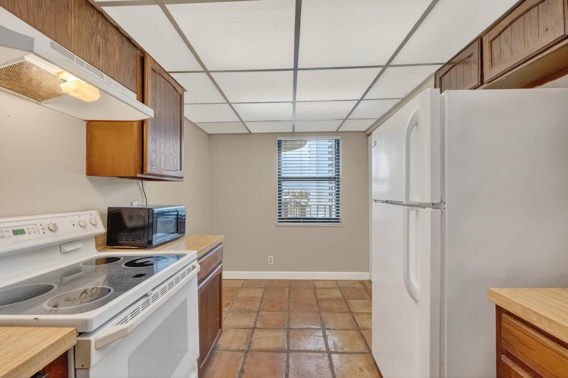 Kitchen Eating Area