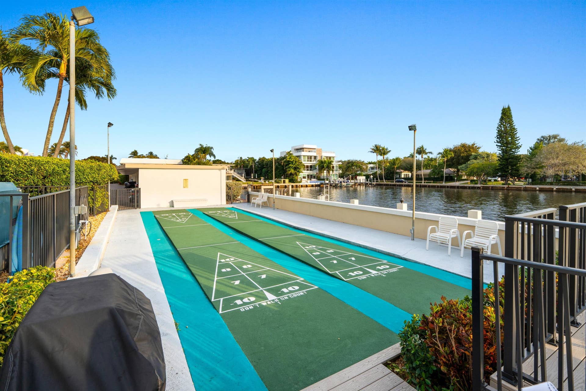 SHUFFLE_BOARD_DT