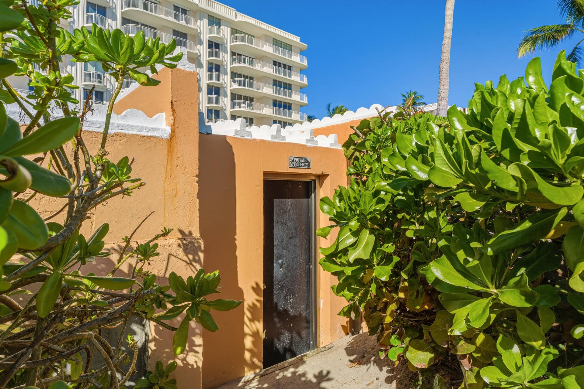 100 Worth Avenue, #310, Palm Beach, FL 33480 100 Worth Avenue, #310, Palm Beach, FL 33480