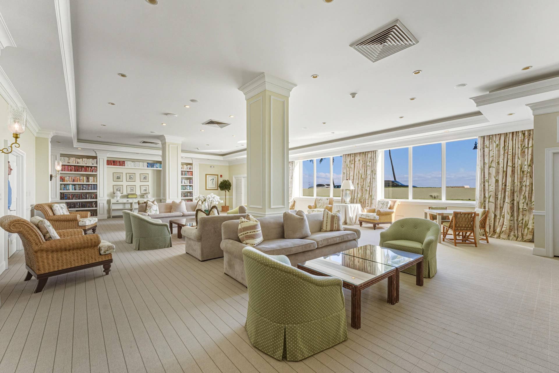 100 Worth Avenue, #310, Palm Beach, FL 33480 100 Worth Avenue, #310, Palm Beach, FL 33480