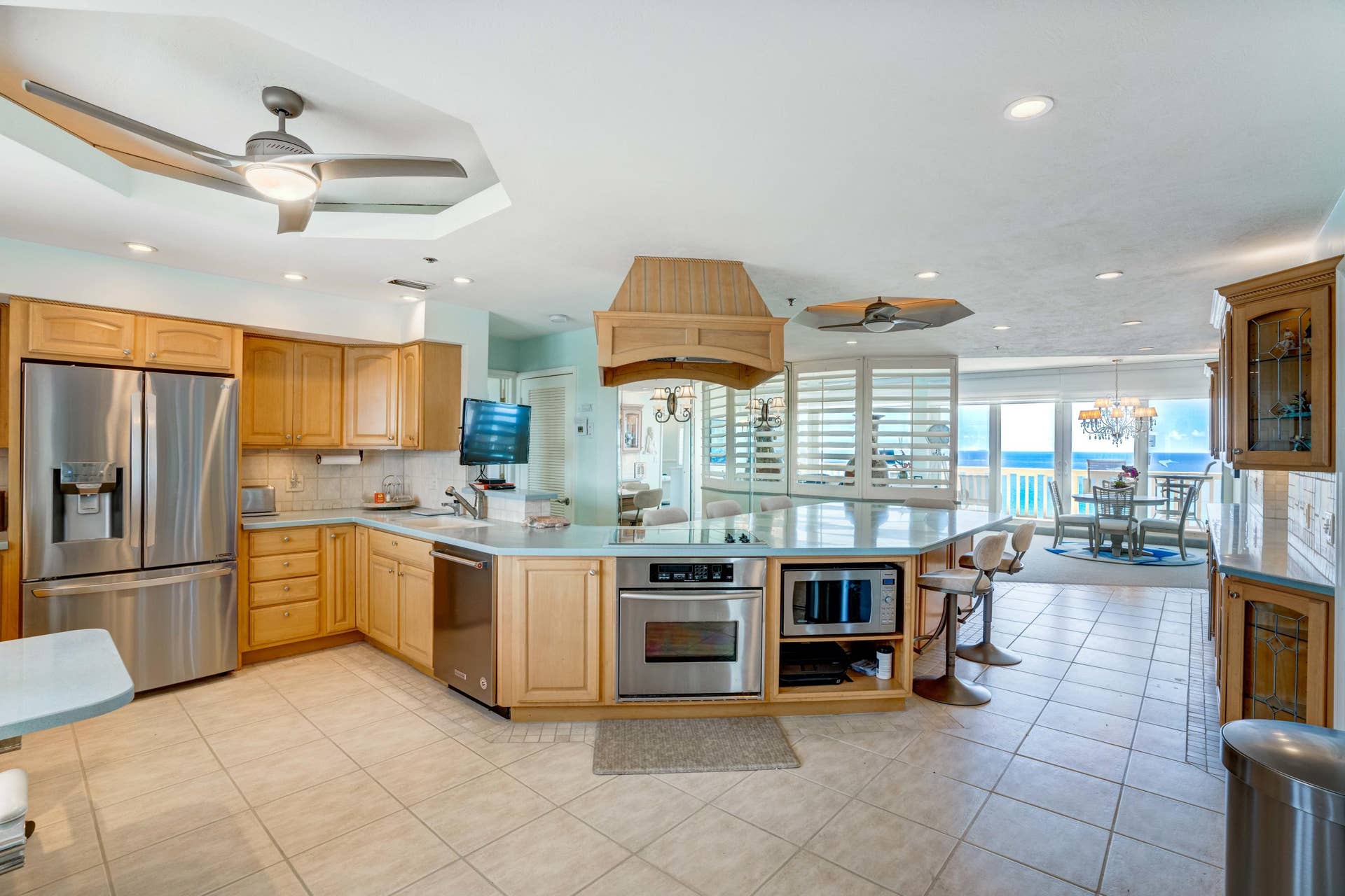 840 Ocean Drive, #Ph-c, Juno Beach, Juno Beach, FL 33408 ENTRY INTO KITCHEN