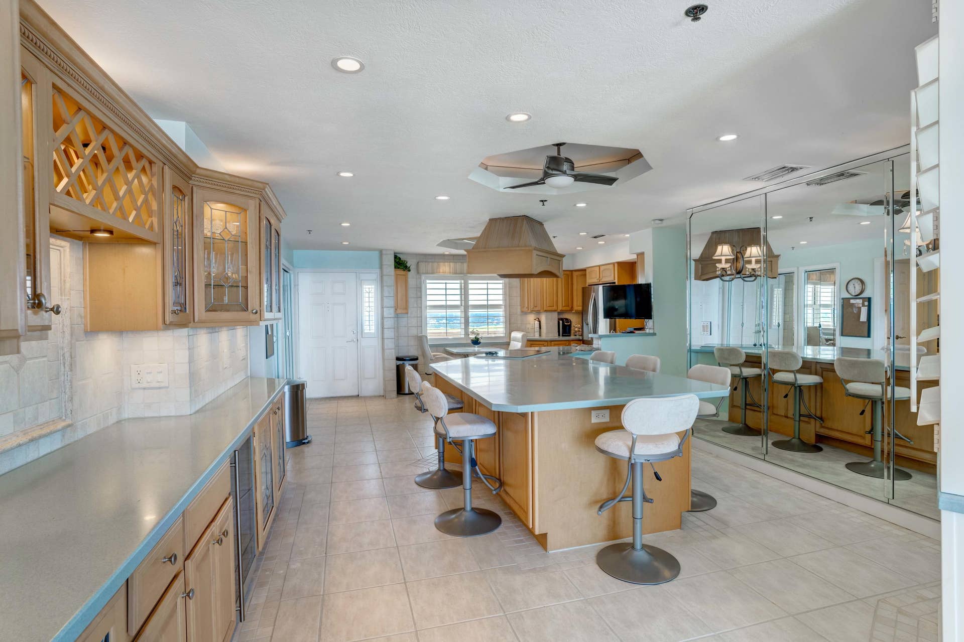 840 Ocean Drive, #Ph-c, Juno Beach, Juno Beach, FL 33408 07__mlp0866_67_68_69_70