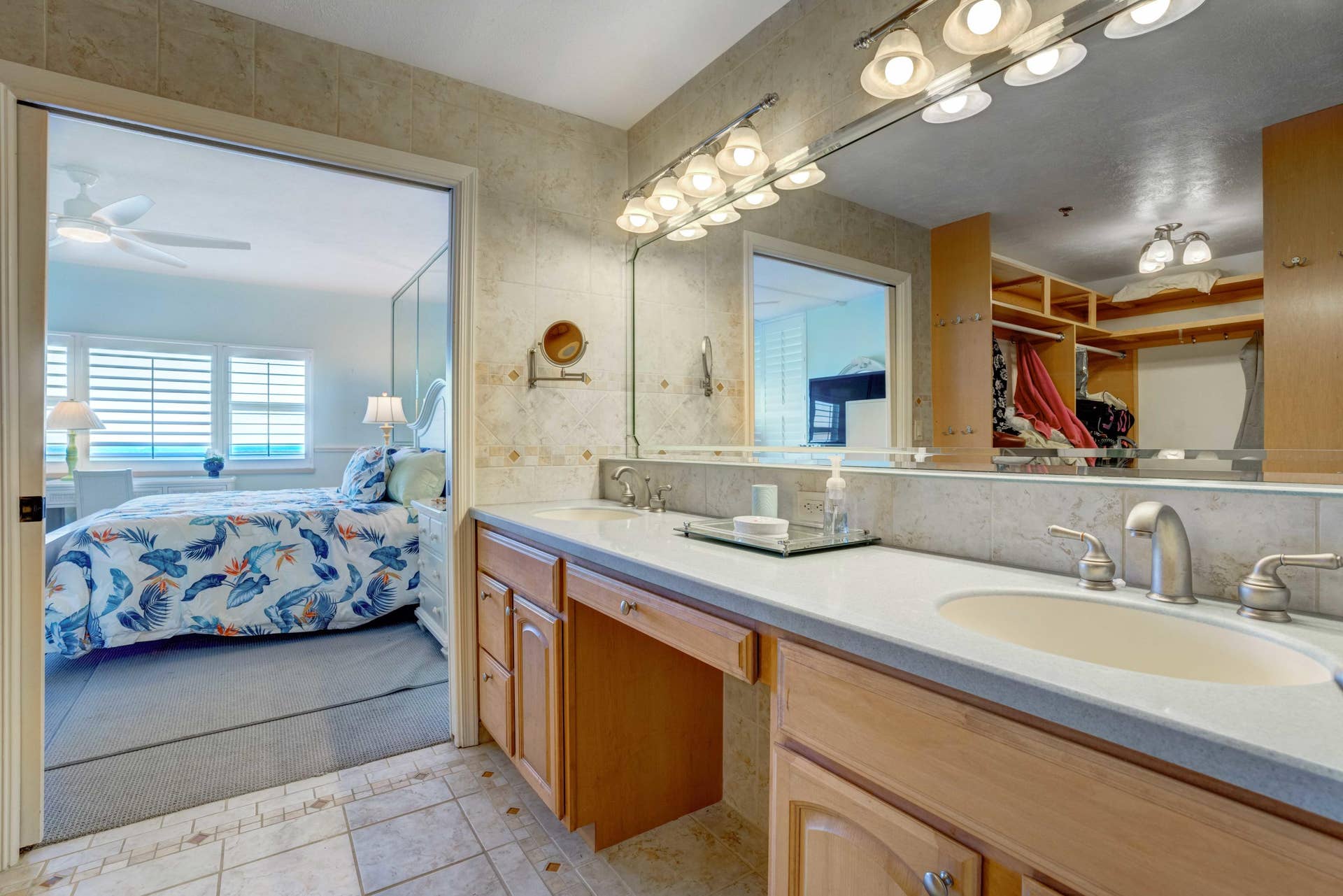 840 Ocean Drive, #Ph-c, Juno Beach, Juno Beach, FL 33408 24__mlp0746_47_48_49_50