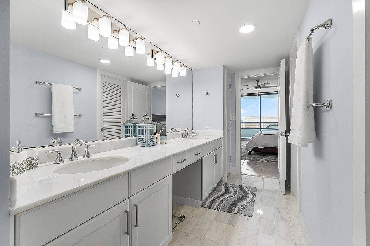 100-Lakeshore-Dr-252-HigMedia-023-1280