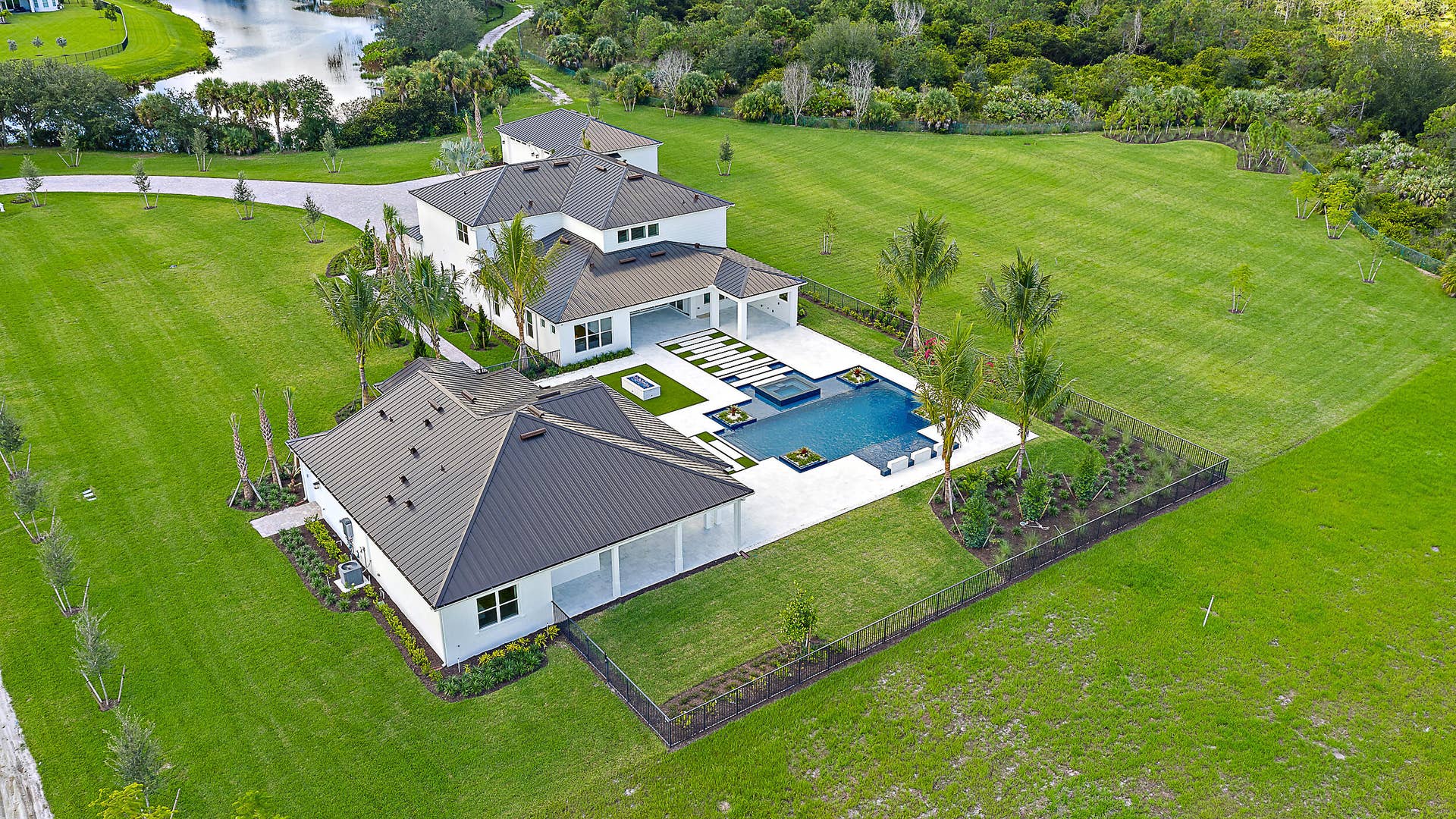 19505 SE Turnbridge Drive, Jupiter, FL 33458 19505 SE Turnbridge Drive, Jupiter, FL 33458