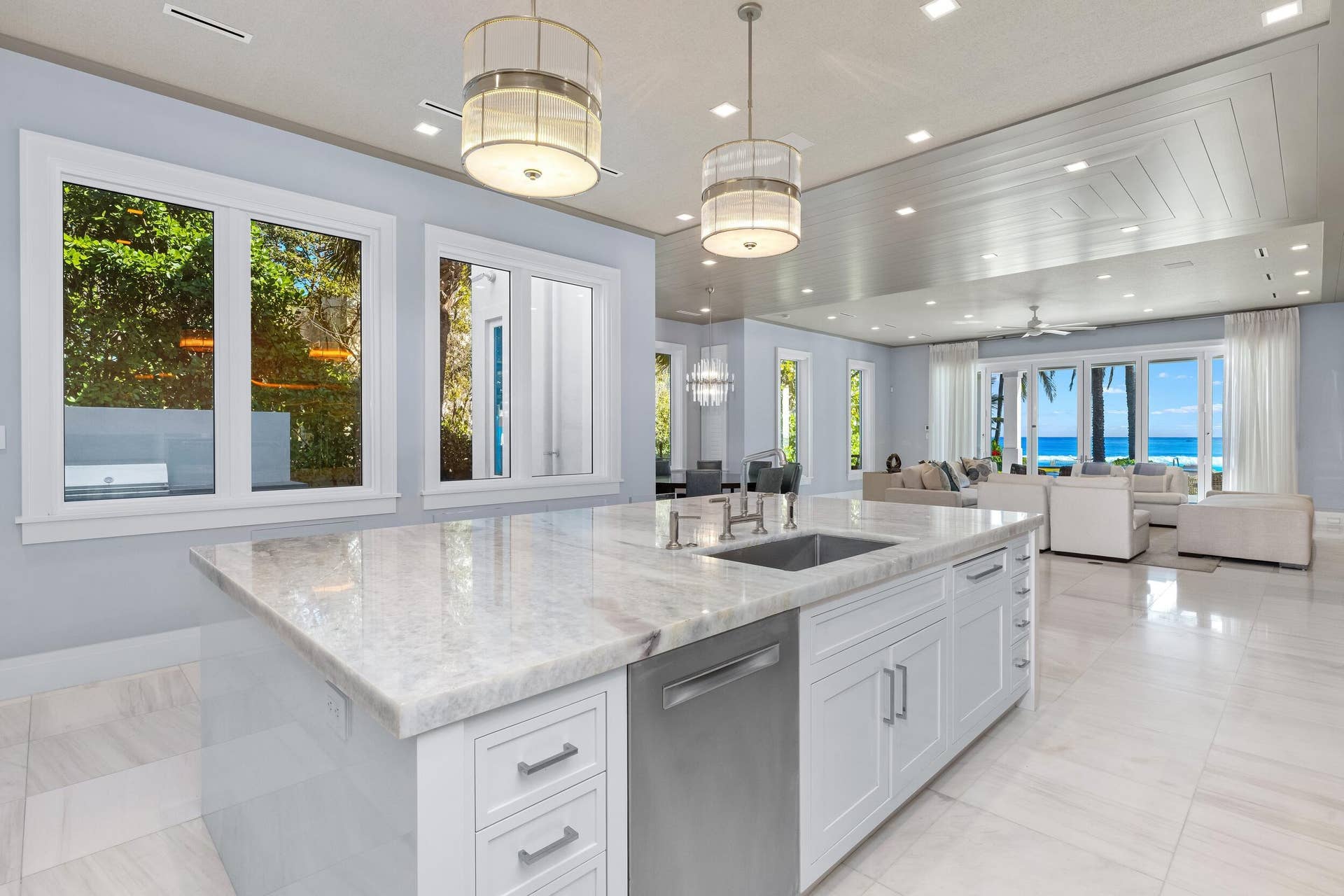 900 S Ocean Boulevard, Manalapan, FL 33462 Kitchen 4