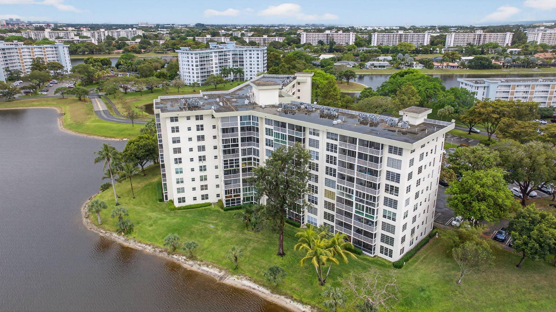 3051 N Course Drive, #605, Pompano Beach, FL 33069 3051 N Course Drive, #605, Pompano Beach, FL 33069