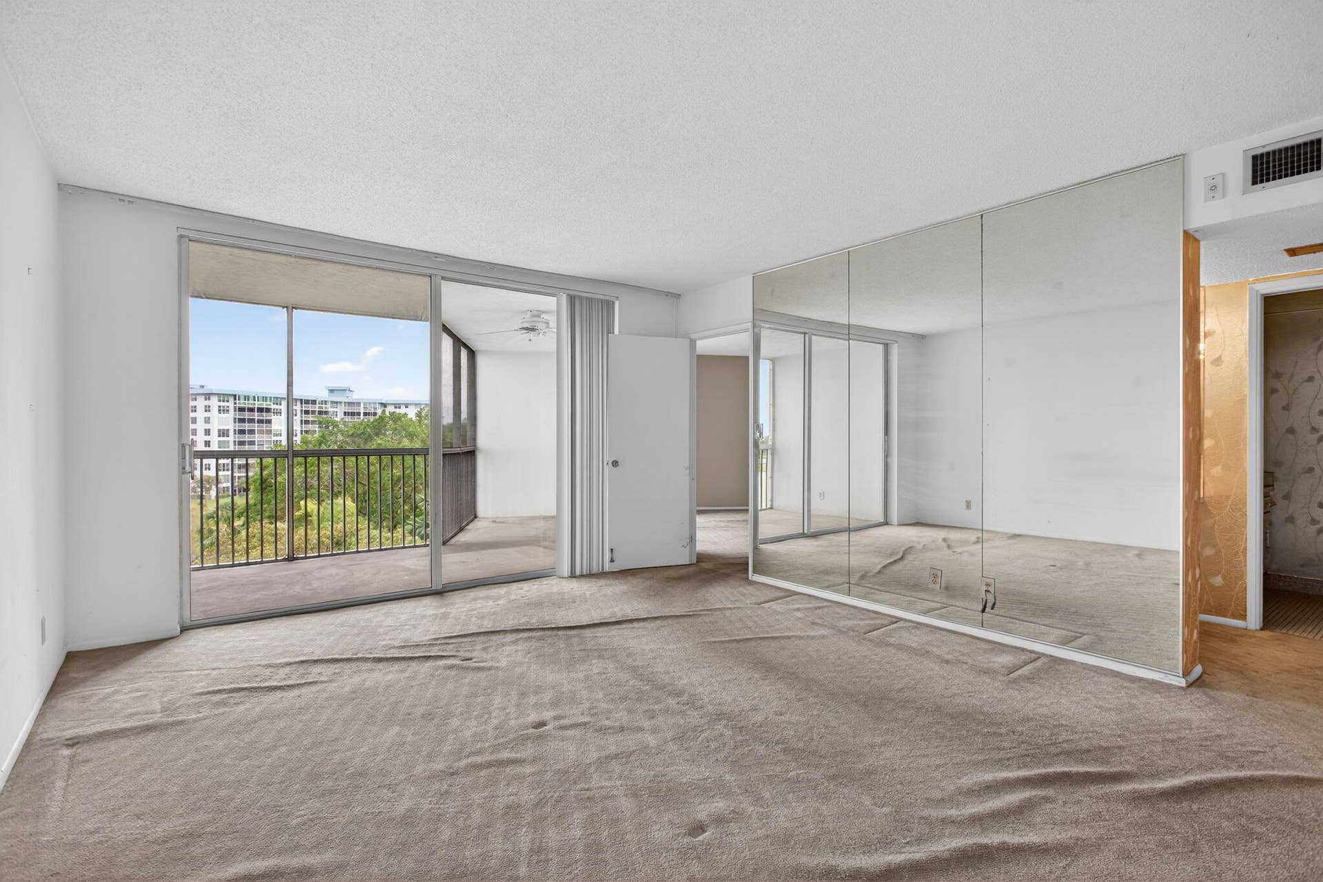 3051 N Course Drive, #605, Pompano Beach, FL 33069 3051 N Course Drive, #605, Pompano Beach, FL 33069