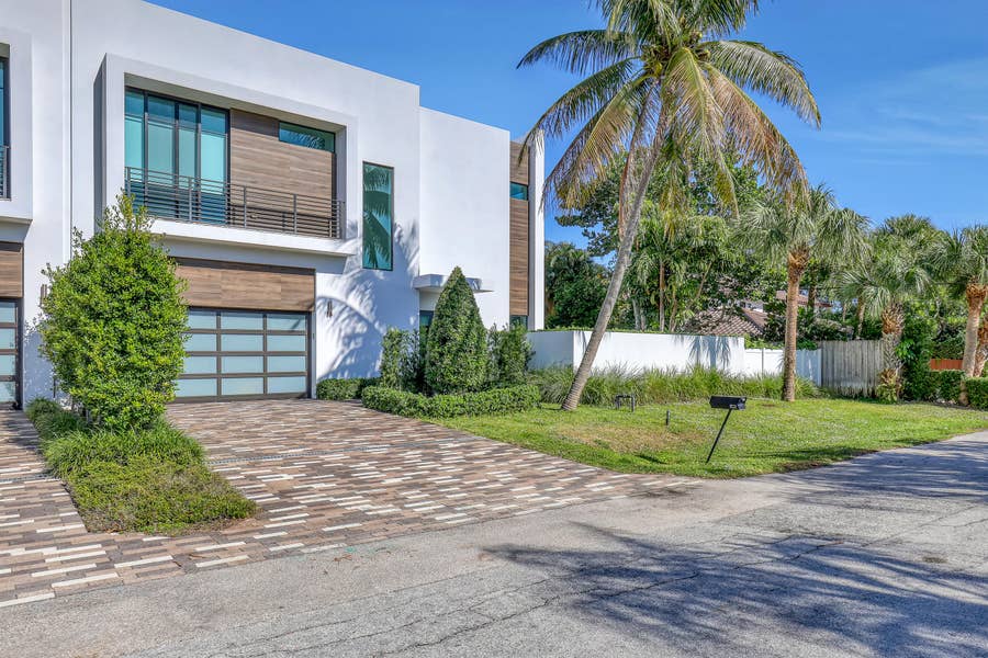 Property photo for 703 NE 5th Street, Delray Beach, FL