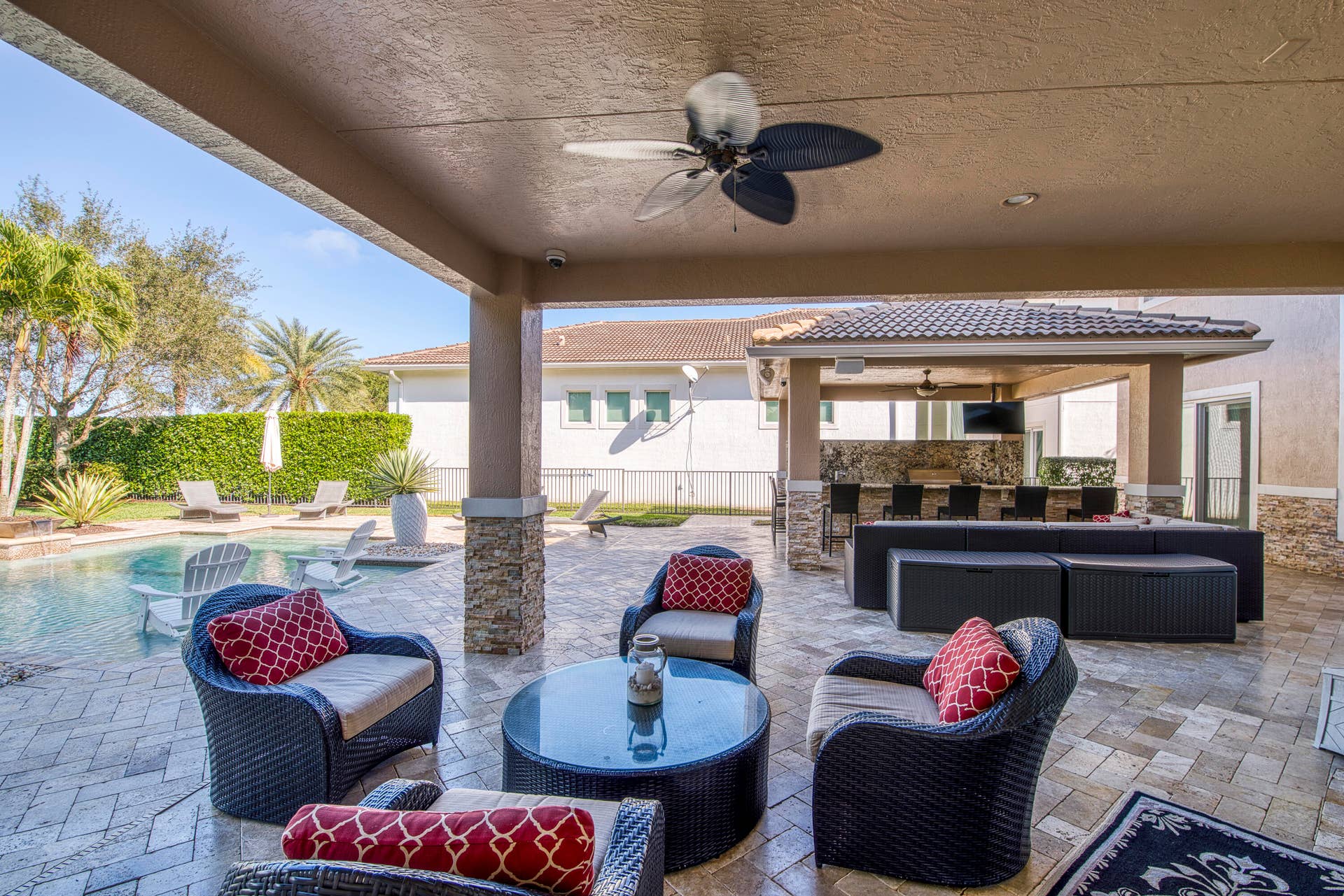 135 Carmela Court, Jupiter, FL 33478 Custom Outdoor Kitchen & Bar