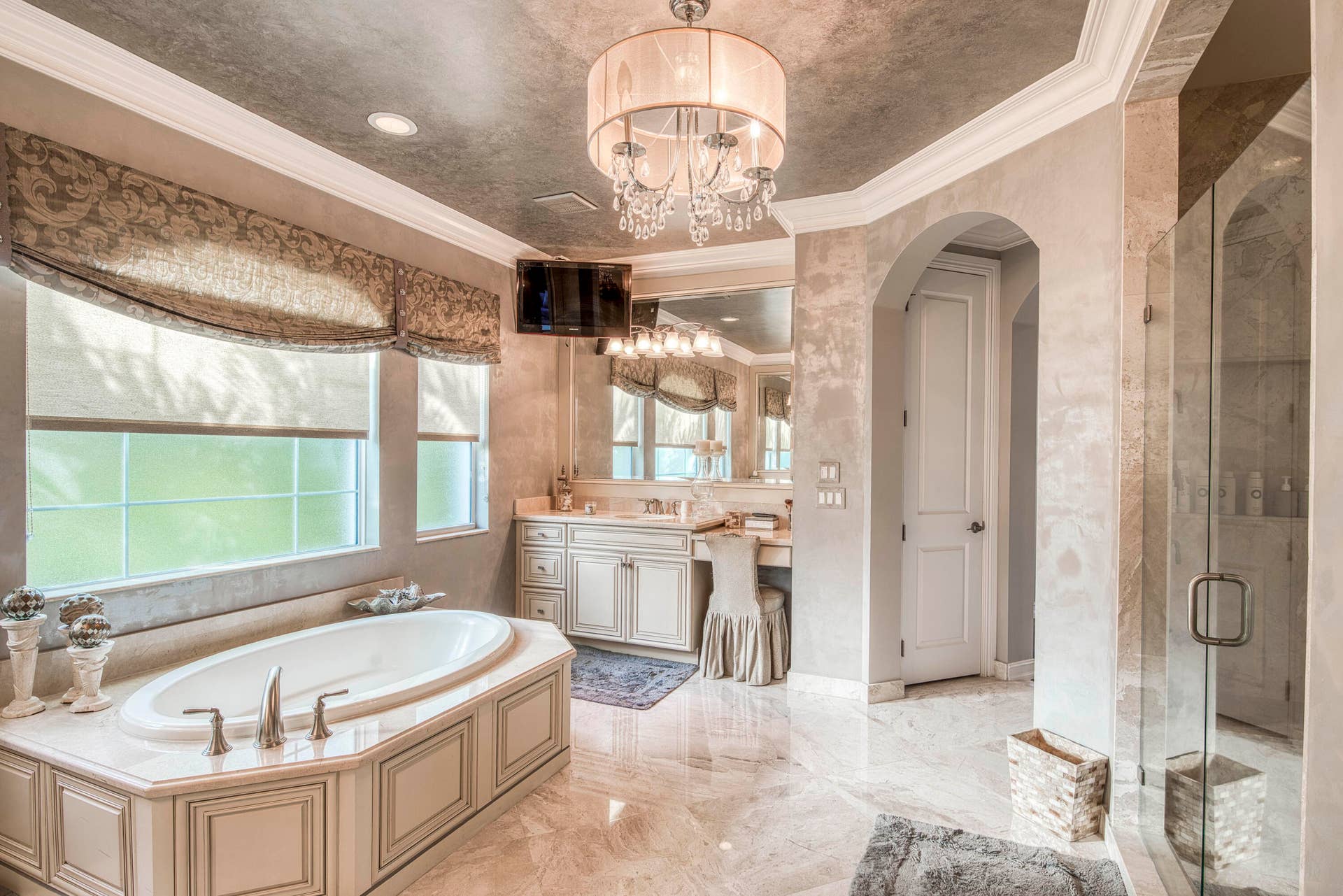 135 Carmela Court, Jupiter, FL 33478 Primary Bath