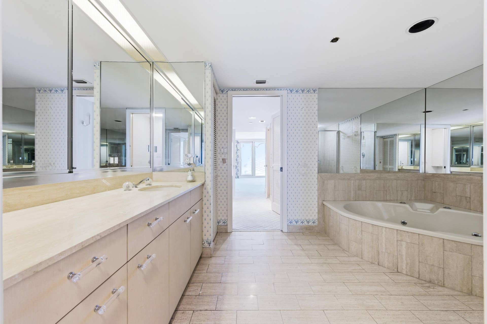 525 S Flagler Drive, #20b/c, West Palm Beach, FL 33401 525_S_Flagler_Dr_20BC_WPB_012