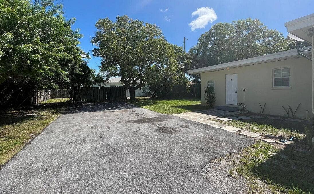 182 W 34th Street, #1, Riviera Beach, FL 33404