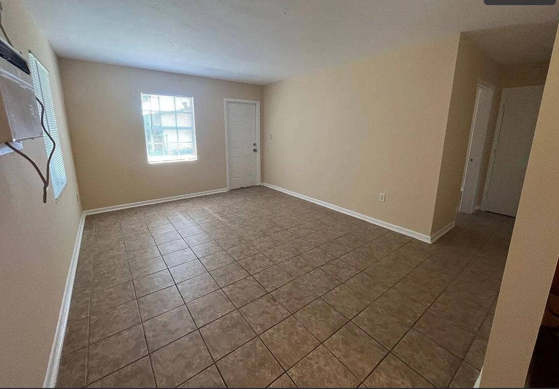 182 W 34th Street, #1, Riviera Beach, FL 33404