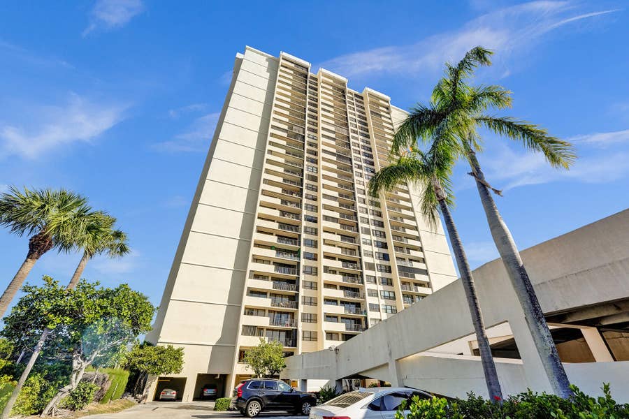Property photo for 5600 N Flagler Drive, #805, West Palm Beach, FL