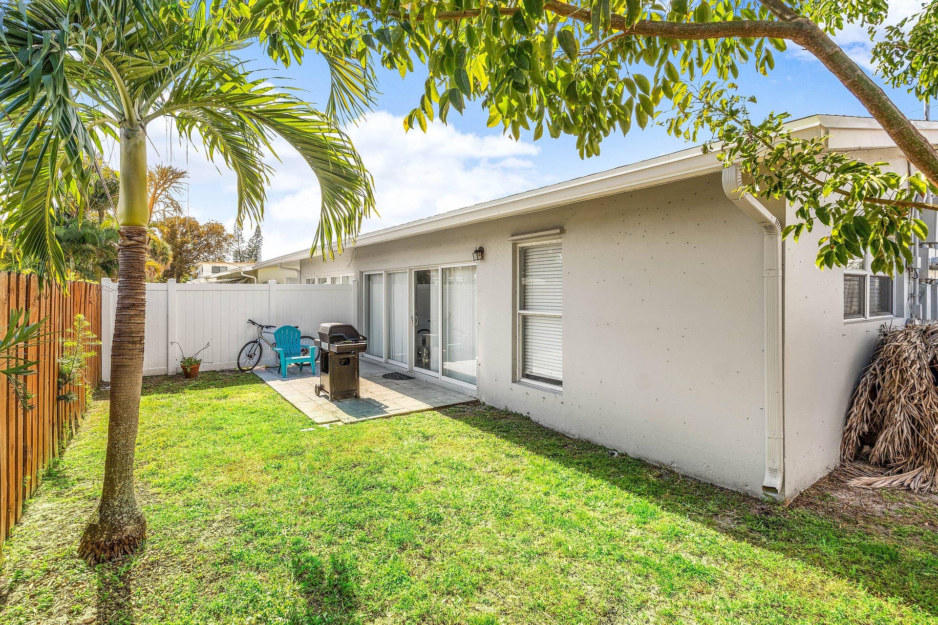 708-710 NE 23rd Avenue, Pompano Beach, FL 33062 708-710 NE 23rd Avenue, Pompano Beach, FL 33062