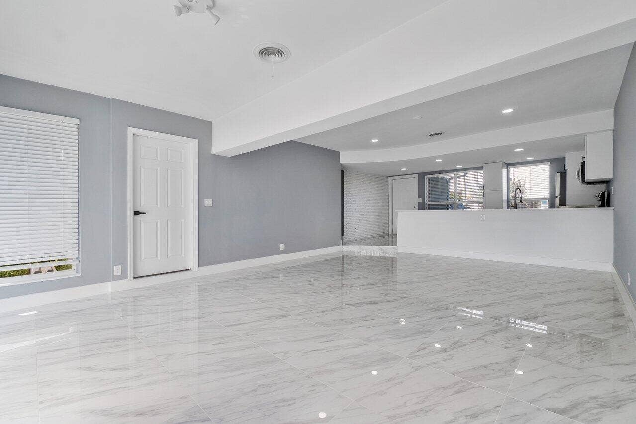 708-710 NE 23rd Avenue, Pompano Beach, FL 33062 708-710 NE 23rd Avenue, Pompano Beach, FL 33062