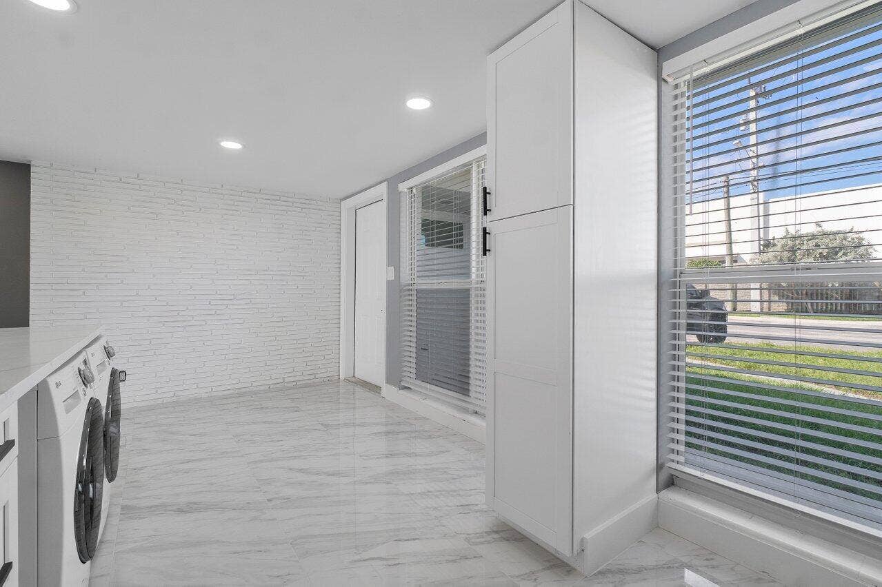 708-710 NE 23rd Avenue, Pompano Beach, FL 33062 708-710 NE 23rd Avenue, Pompano Beach, FL 33062