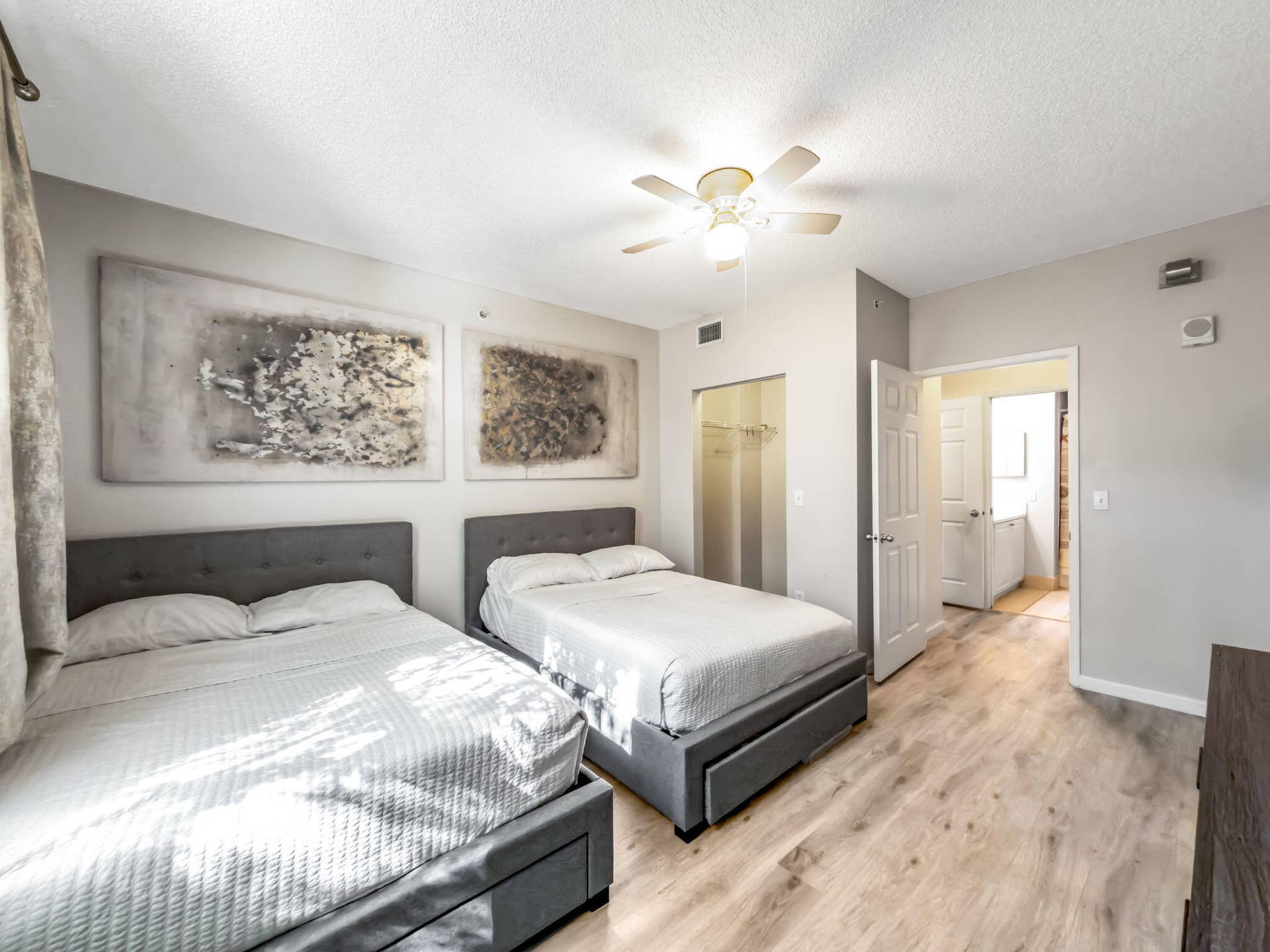 630 S Sapodilla Avenue, #218, West Palm Beach, FL 33401 23-web-or-mls-DSC04798