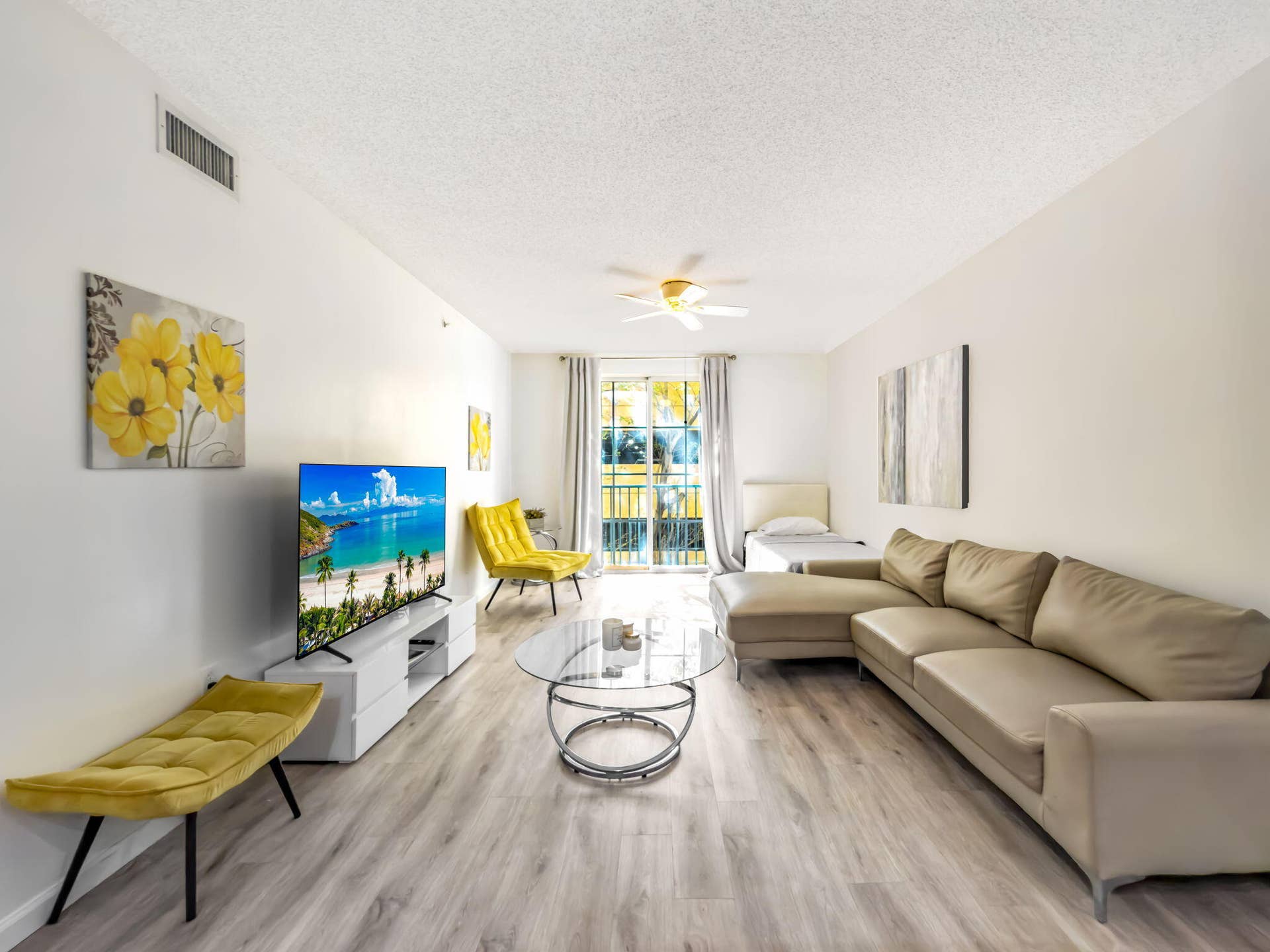630 S Sapodilla Avenue, #218, West Palm Beach, FL 33401 7-web-or-mls-DSC04751
