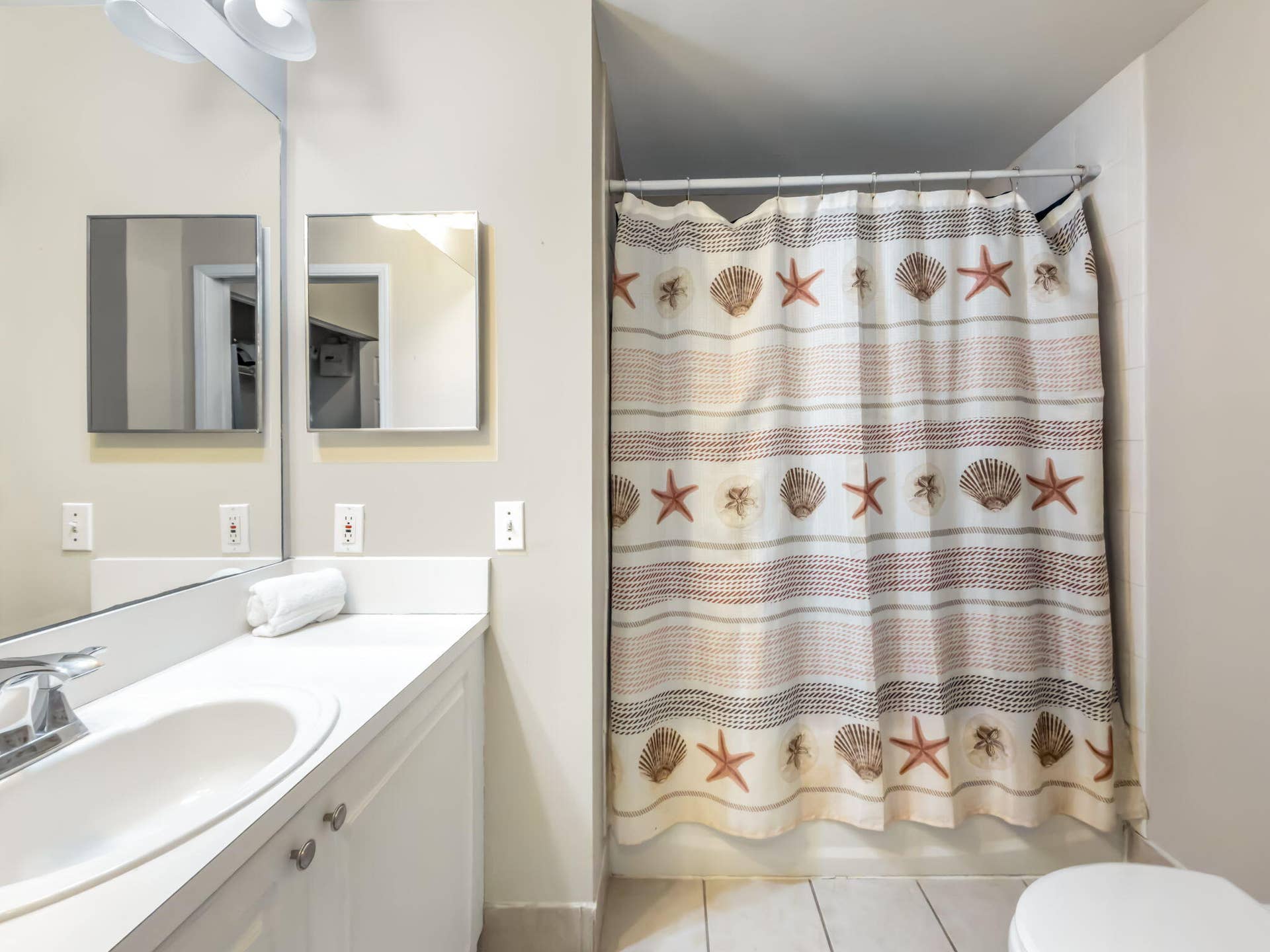 630 S Sapodilla Avenue, #218, West Palm Beach, FL 33401 21-web-or-mls-DSC04792