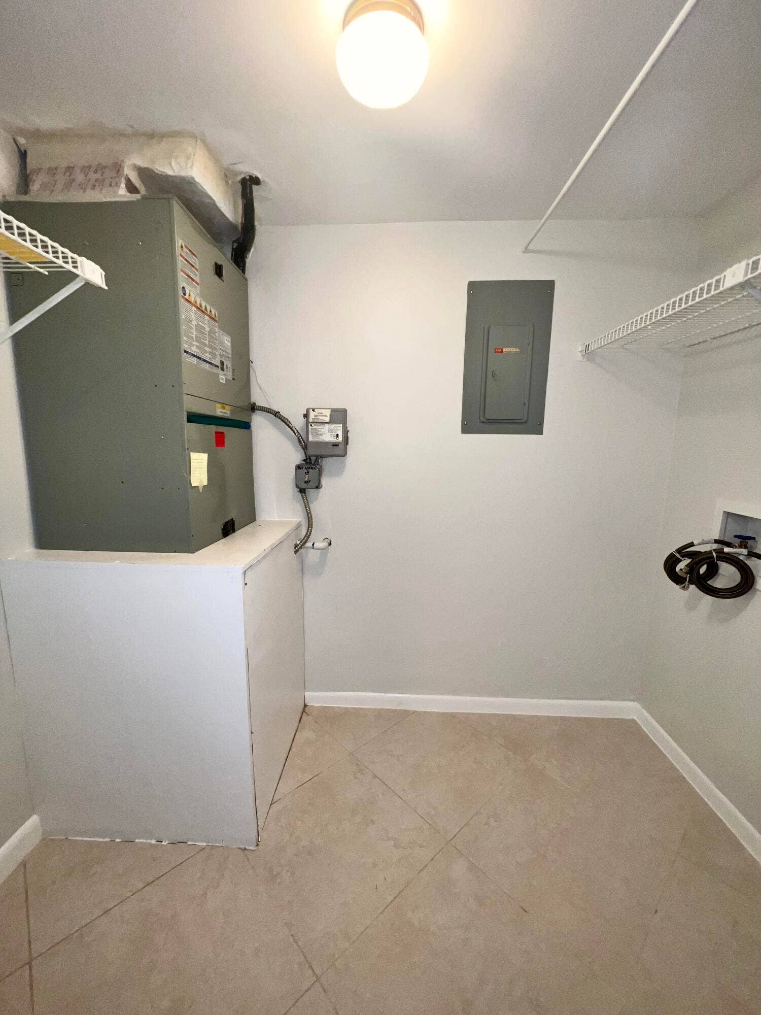 231 Pine Hov Circle, #A-1, Greenacres, Greenacres, FL 33463 Laundry Room