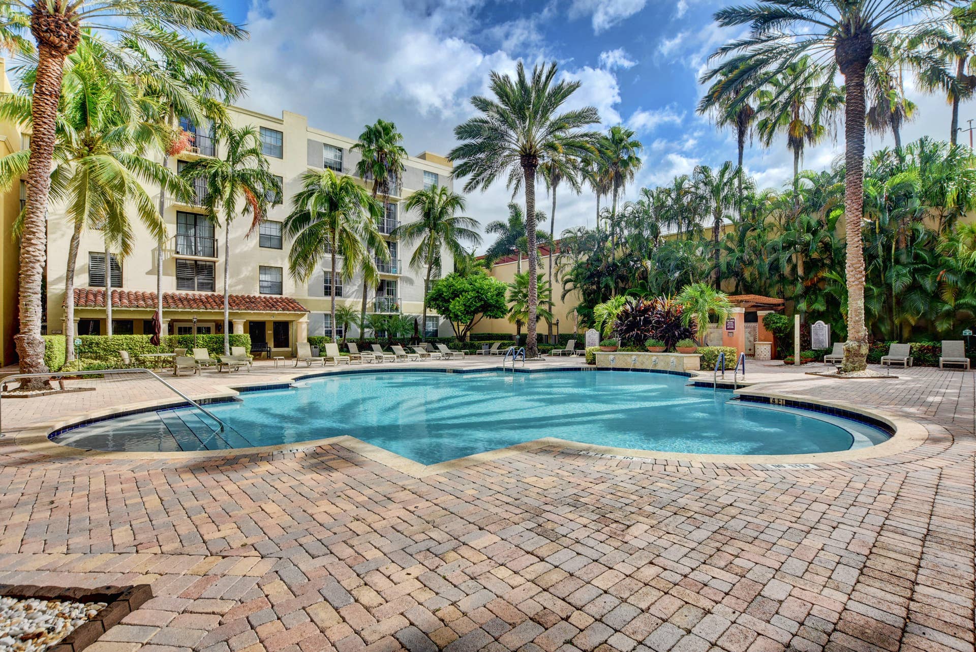 630 S Sapodilla Avenue, #112, West Palm Beach, West Palm Beach, FL 33401 630 S Sapodilla Avenue, #112, West Palm Beach, West Palm Beach, FL 33401