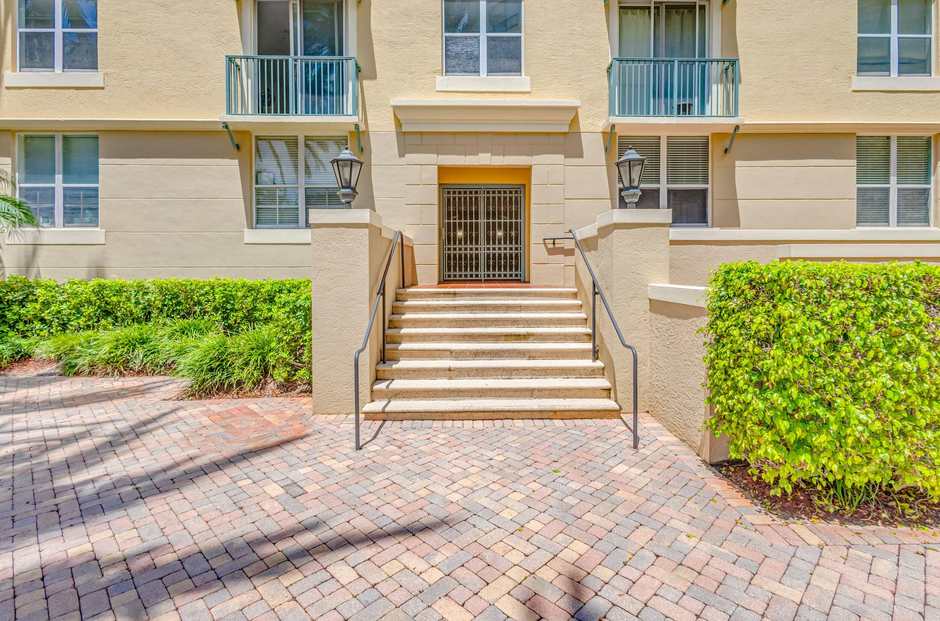 630 S Sapodilla Avenue, #112, West Palm Beach, West Palm Beach, FL 33401 630 S Sapodilla Avenue, #112, West Palm Beach, West Palm Beach, FL 33401