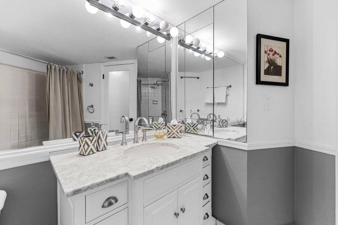 5420 N Ocean Drive, #1605, Singer Island, Singer Island, FL 33404 5420 N Ocean Drive, #1605, Singer Island, Singer Island, FL 33404