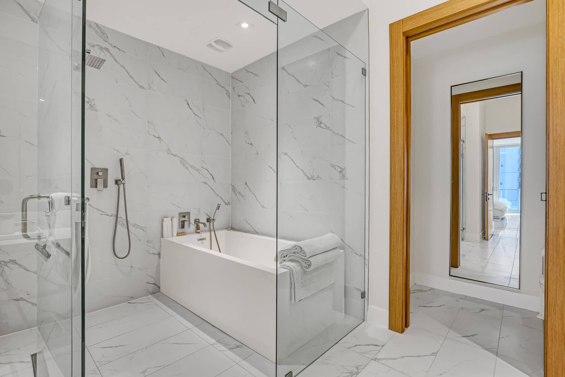 3100 N Ocean #1805 (26)