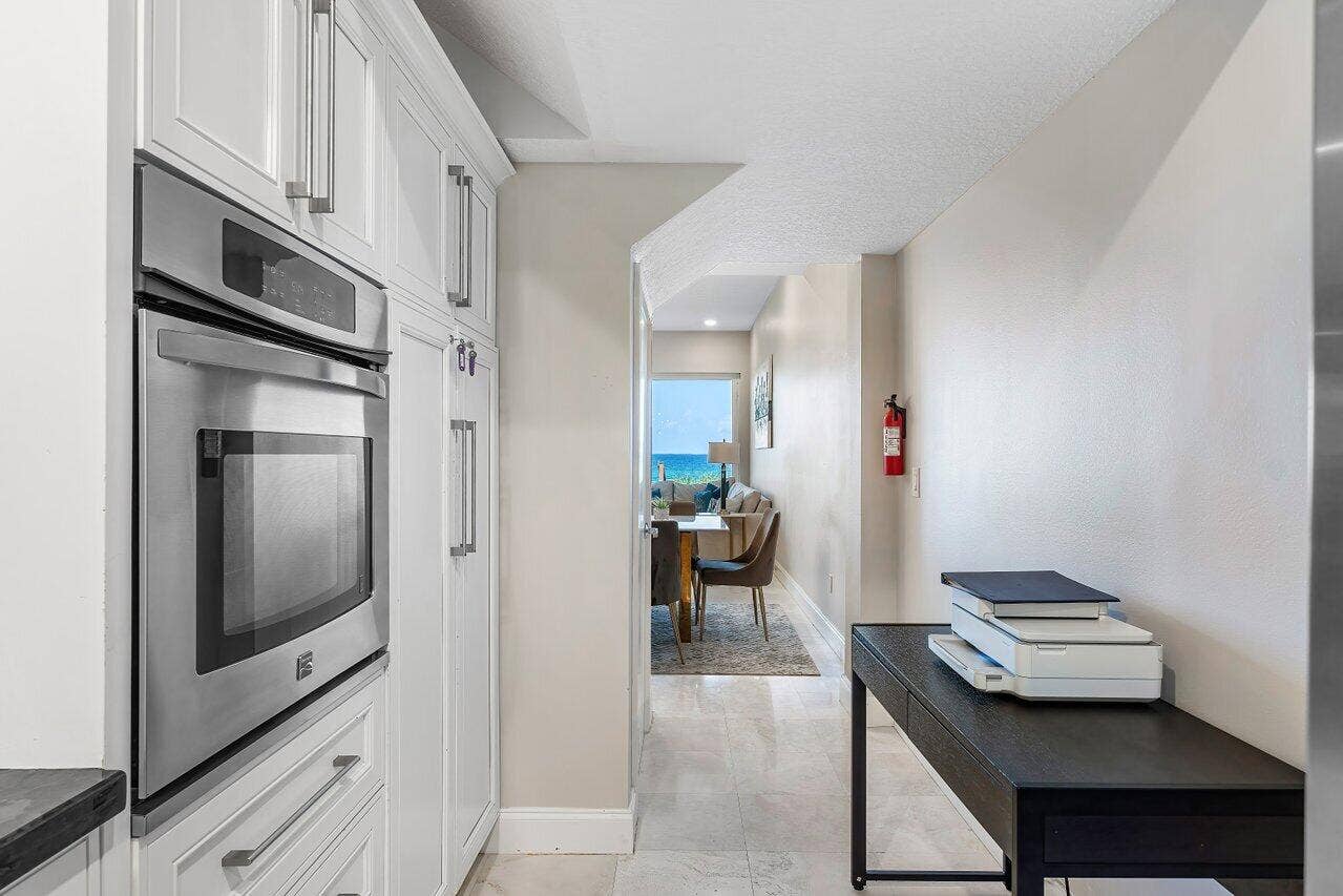 4517 S Ocean Boulevard, Highland Beach, FL 33487