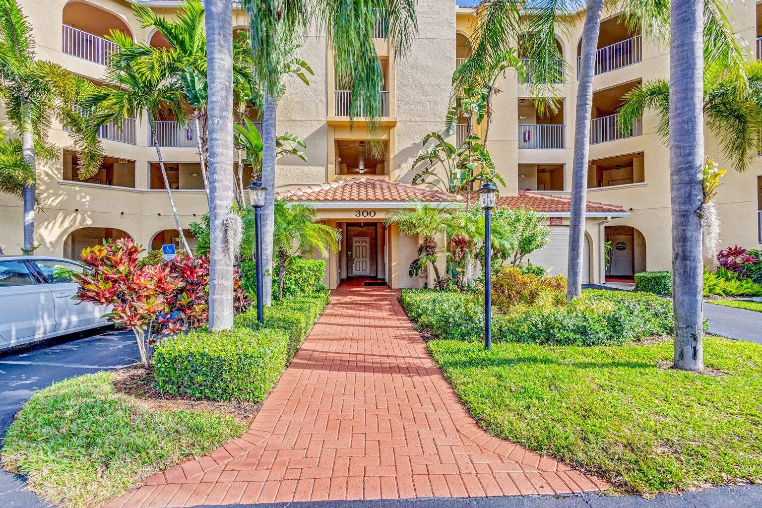 300 Uno Lago Drive, #305, Juno Beach, Juno Beach, FL 33408 Building Exterior