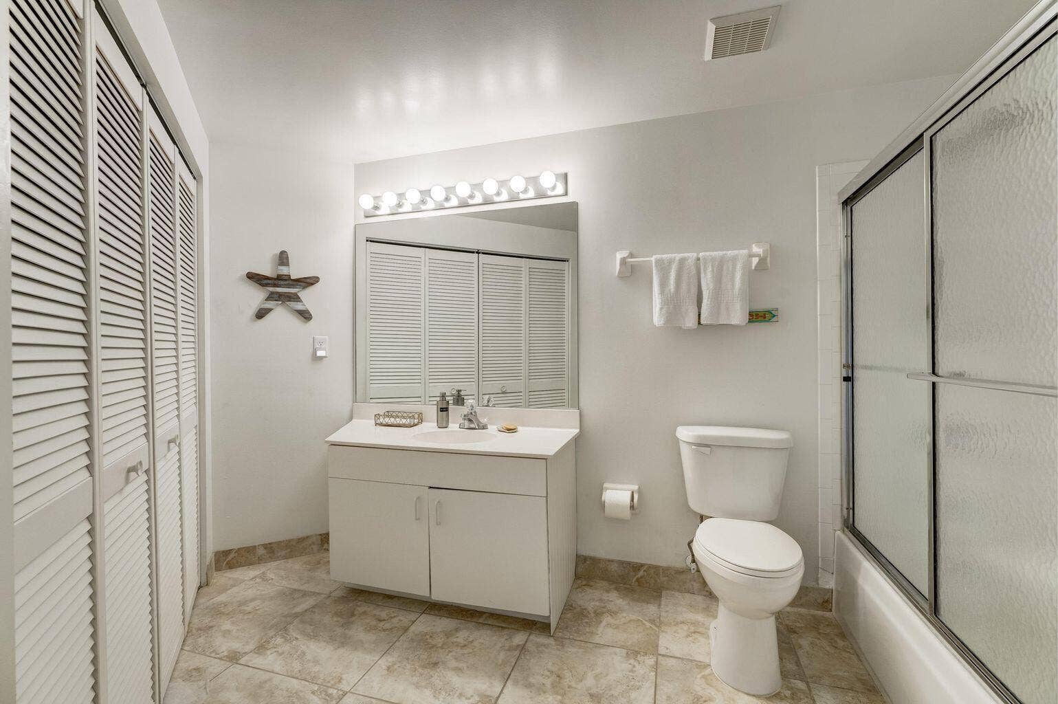 300 Uno Lago Drive, #305, Juno Beach, Juno Beach, FL 33408 2nd Bath