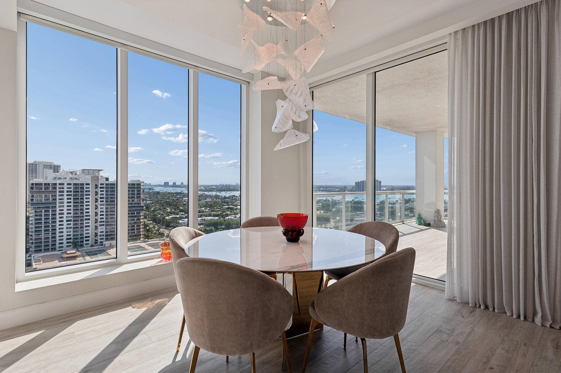 3730 N Ocean Drive, #17-D, Singer Island, FL 33404 Dining