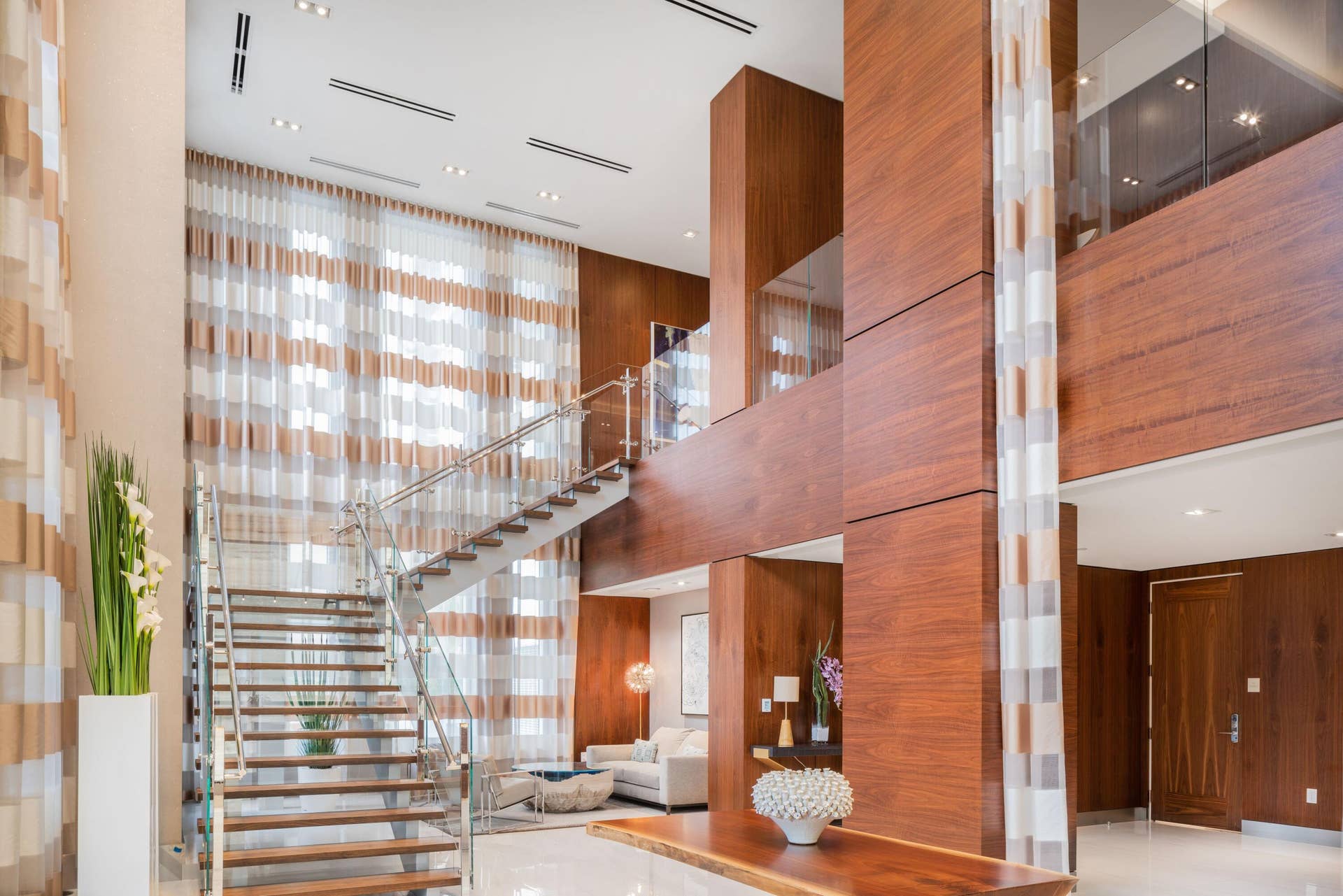 3730 N Ocean Drive, #17-D, Singer Island, FL 33404 VB Lobby 4