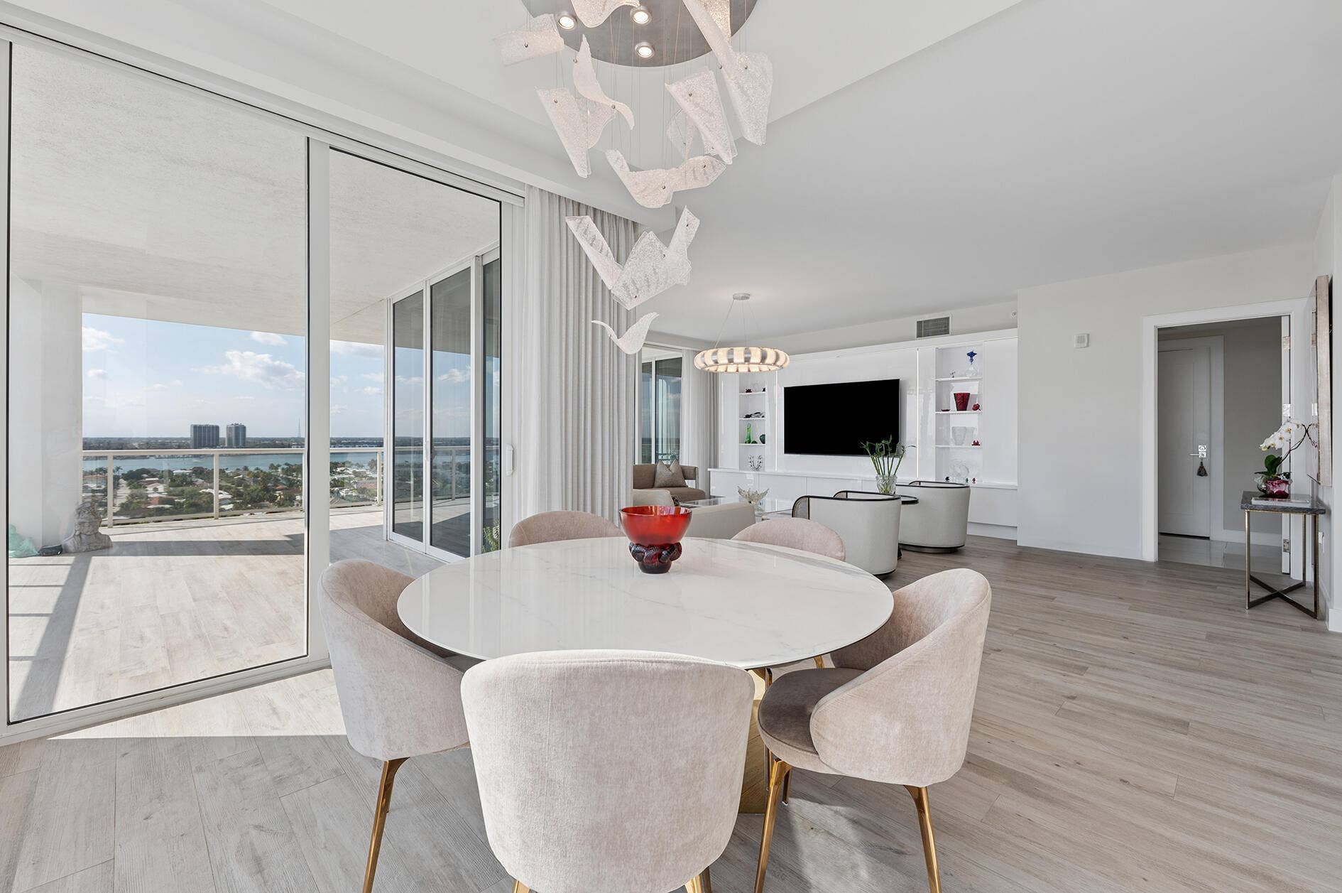 3730 N Ocean Drive, #17-D, Singer Island, FL 33404 Dining