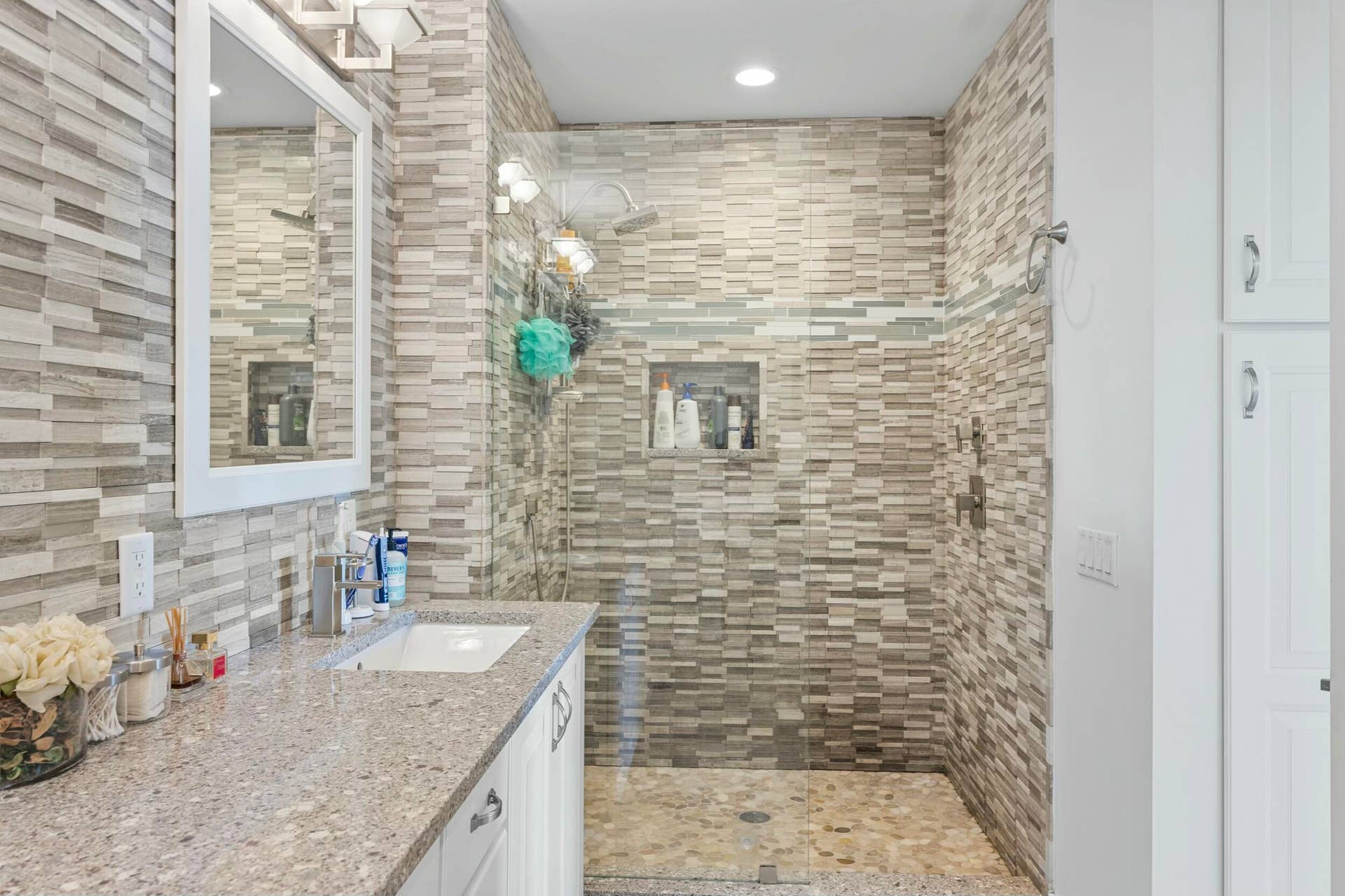 410 Evernia Street, #807, West Palm Beach, FL 33401 tempImageS2d640