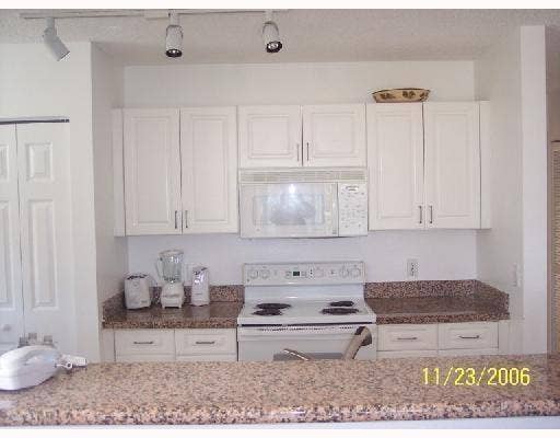 3606 S Ocean Boulevard, #402, Highland Beach, Highland Beach, FL 33487 Kitchen