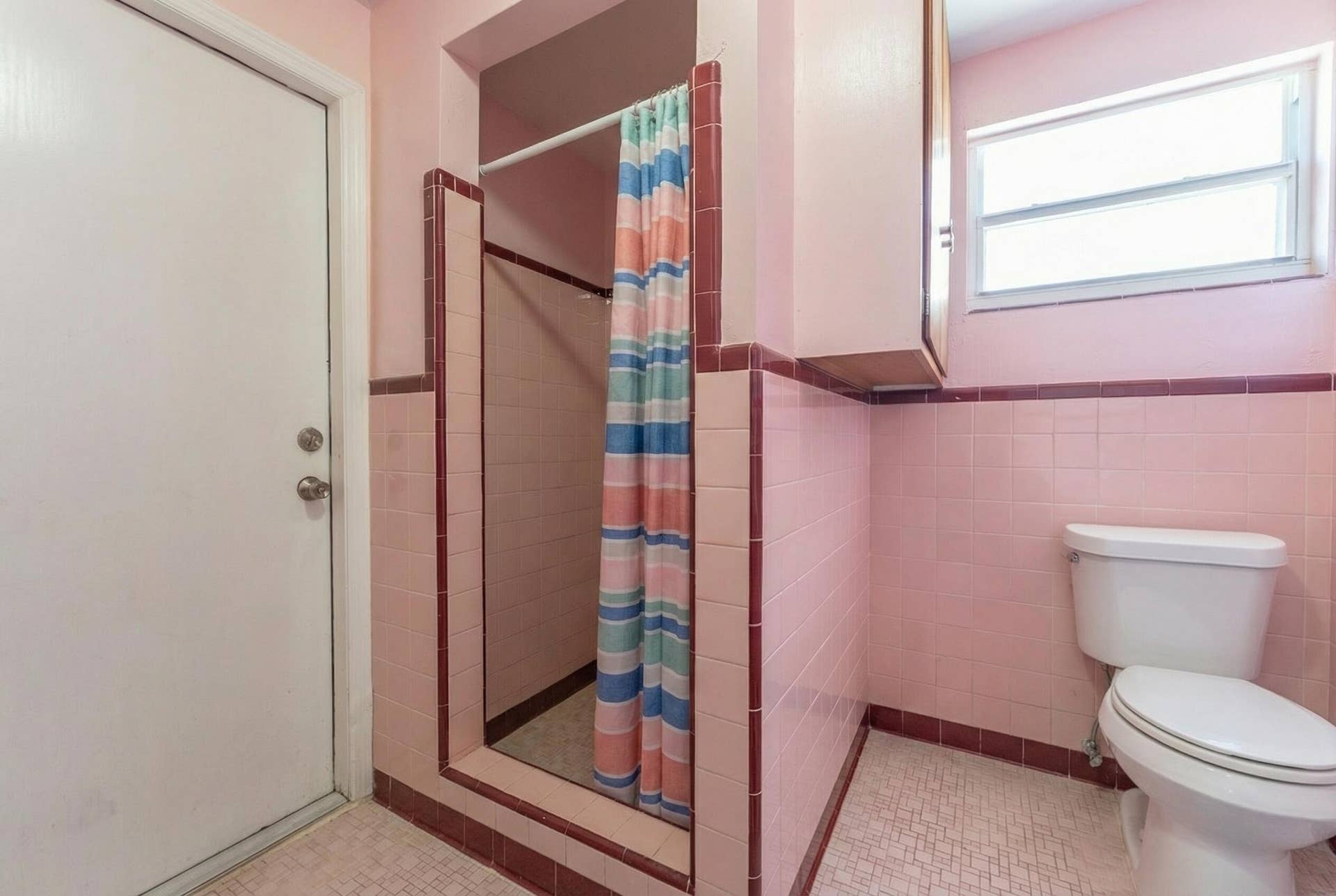 137 W 34th Street, Riviera Beach, FL 33404 Woolf Realty_137 N 34th_decluttered (2)