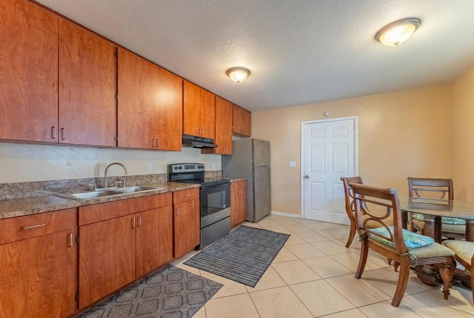 137 W 34th Street, Riviera Beach, FL 33404 Woolf Realty_137 N 34th_decluttered (5)