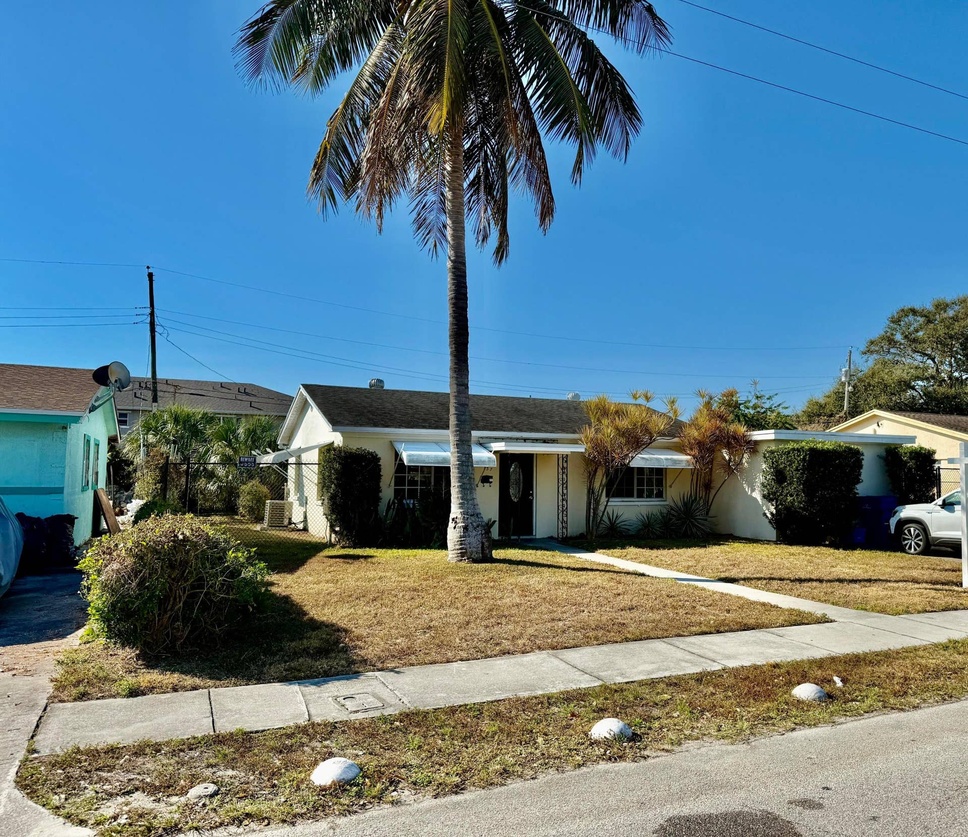 137 W 34th Street, Riviera Beach, FL 33404 Pictures coming next week