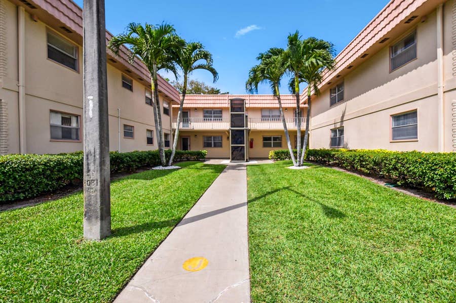 Property photo for 447 Saxony J Way, #447-J, Delray Beach, FL