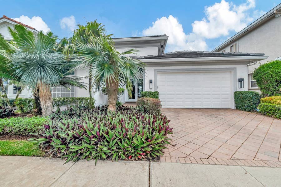 Property photo for 4114 NW Briarcliff Circle, Boca Raton, FL