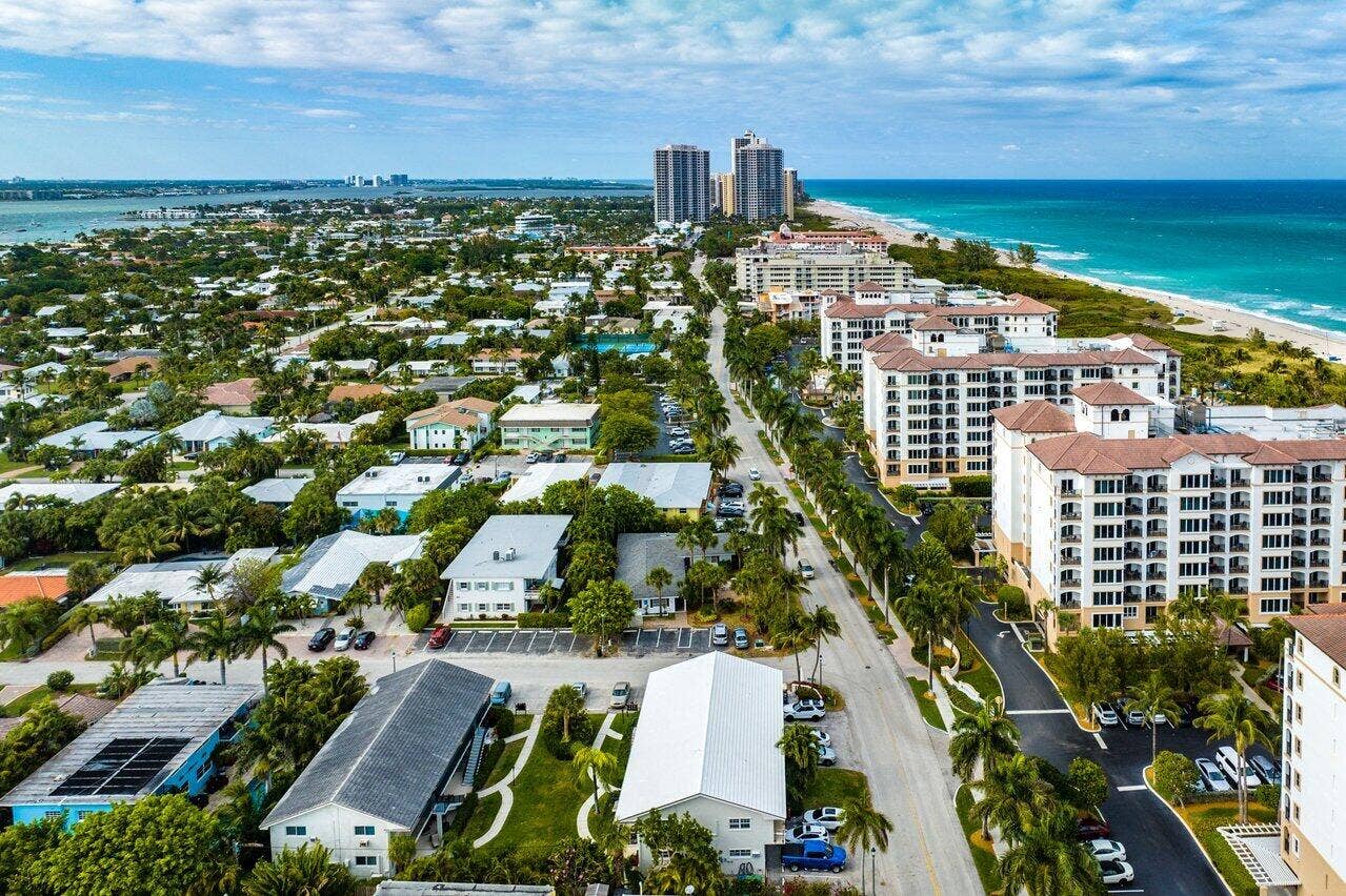 100 Bravado Lane, #2, Palm Beach Shores, FL 33404 100 Bravado Lane, #2, Palm Beach Shores, FL 33404