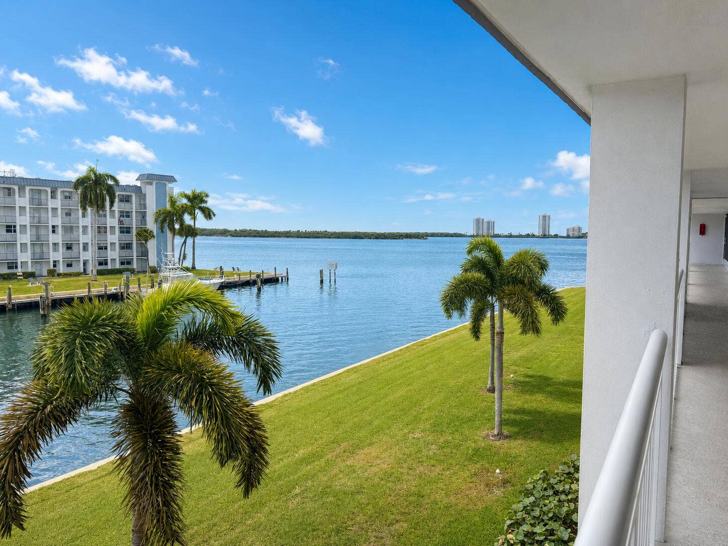 111 Shore Court, #302, North Palm Beach, FL 33408 Great View