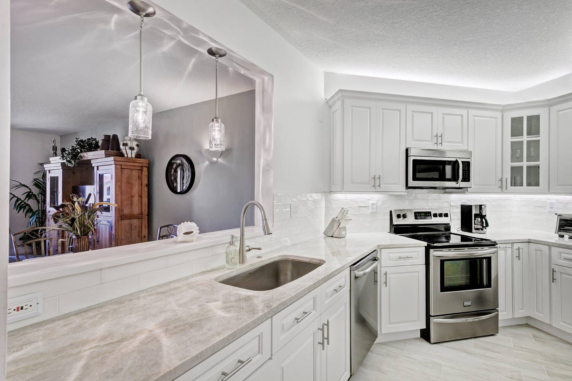 500 Uno Lago Drive, #402, Juno Beach, Juno Beach, FL 33408 Kitchen