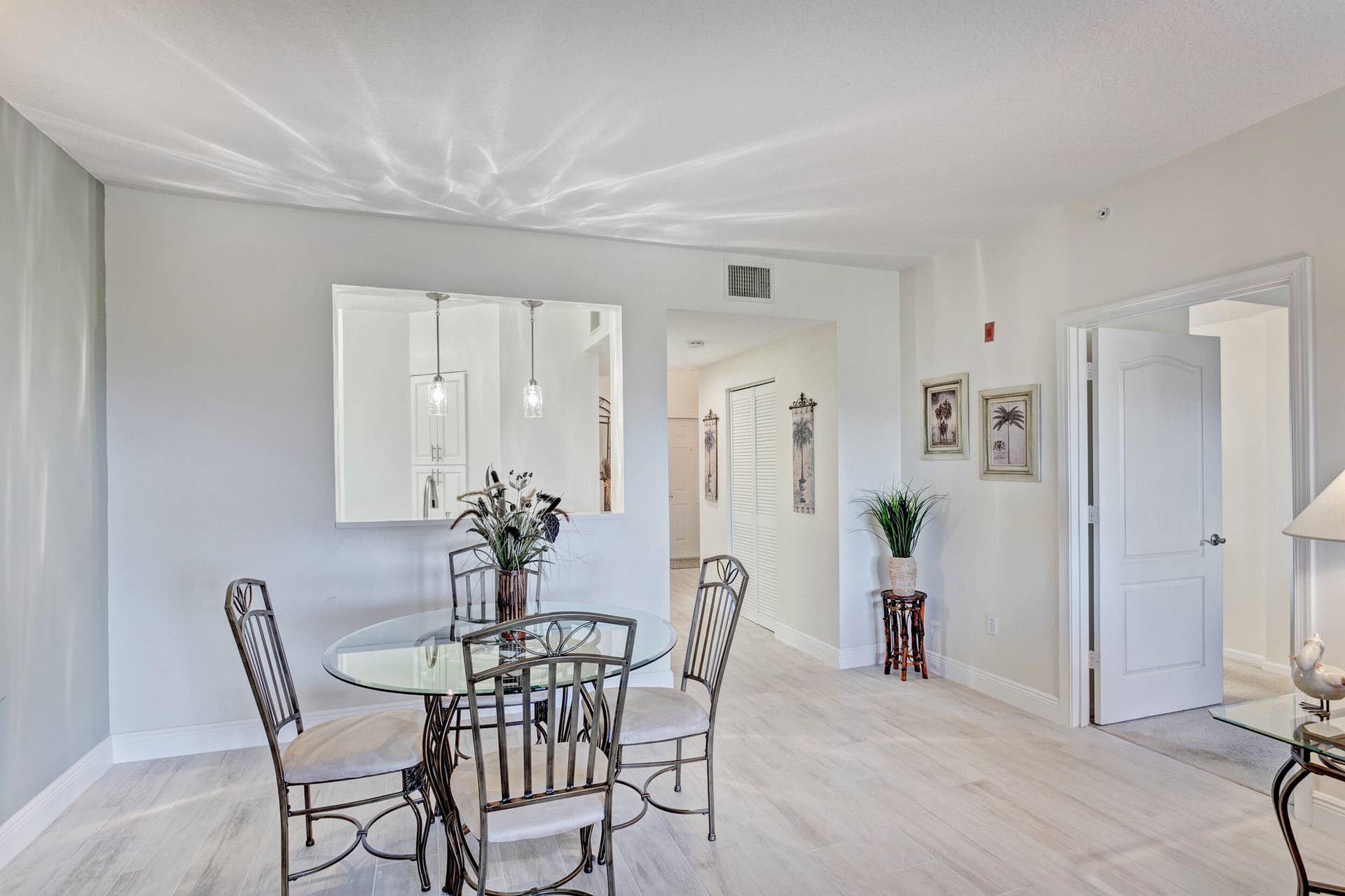 500 Uno Lago Drive, #402, Juno Beach, Juno Beach, FL 33408 Dining Area