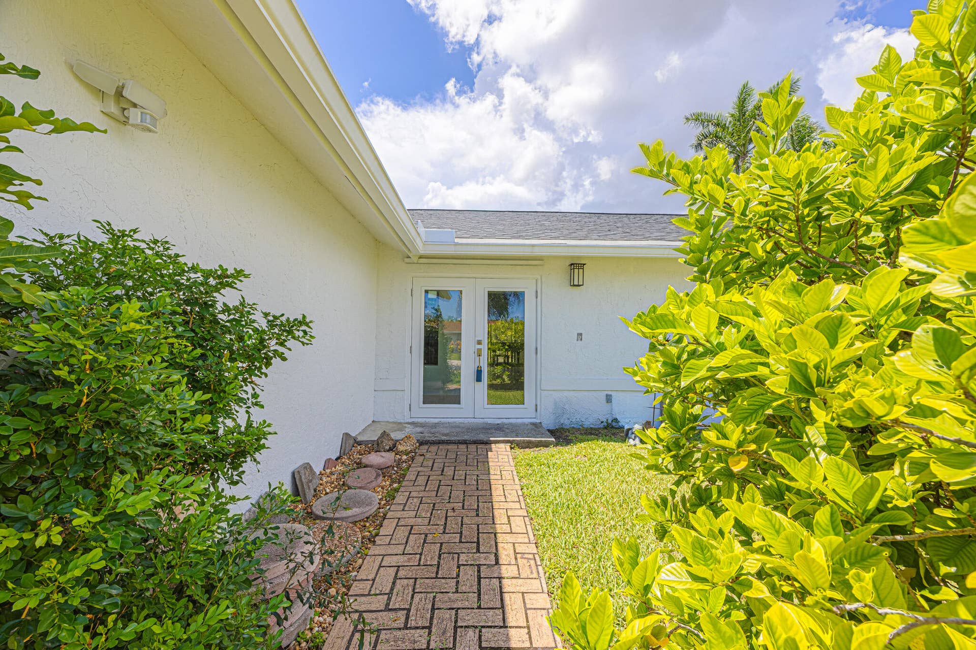 153A0339-HDR